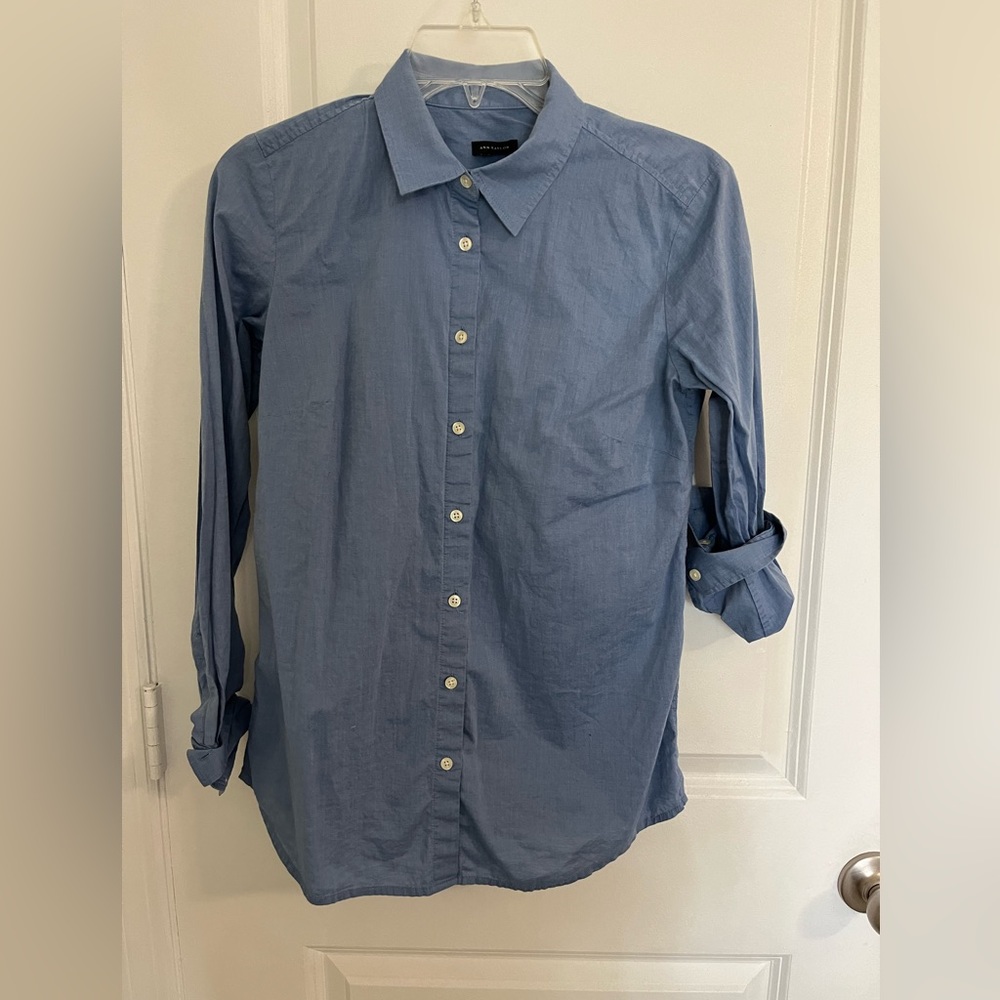 Ann Taylor lt blue button down shirt. Sz 2